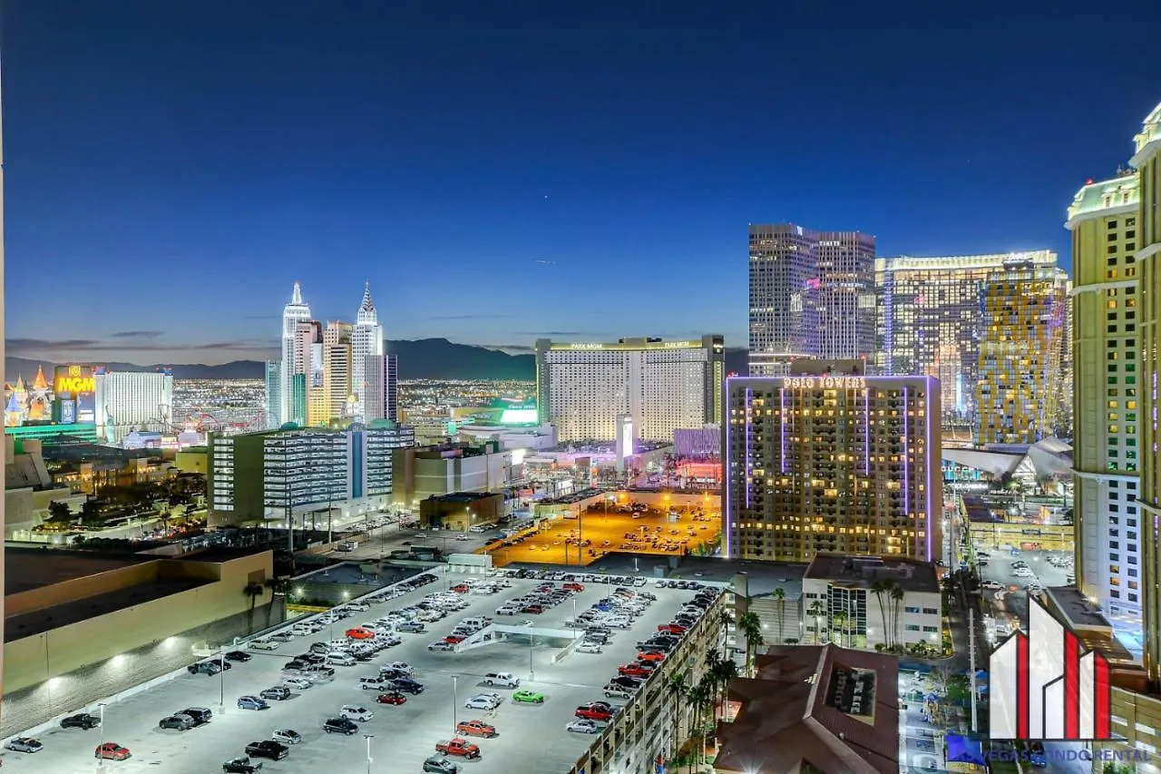 Mgm Signature-32-715 F1 Track & Strip View Balcony Las Vegas Nyaraló